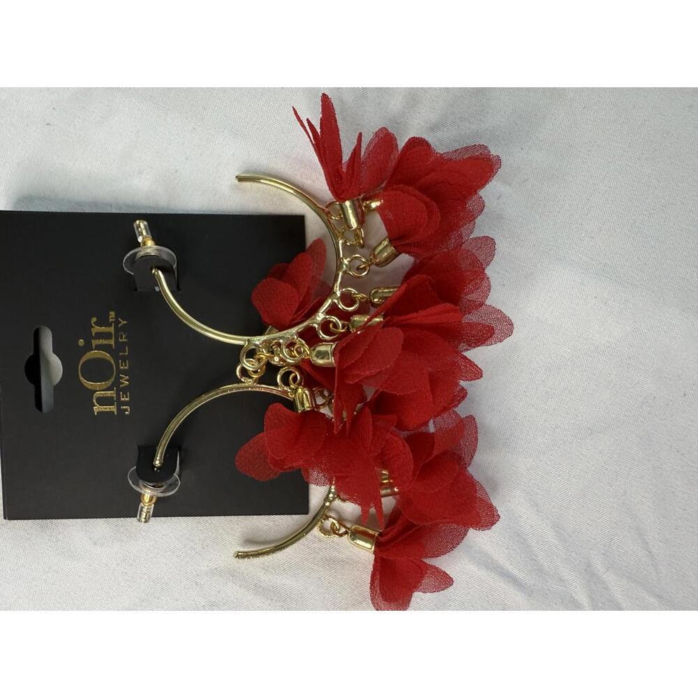 NWT nOir Jewelry Red Flower Hoop Earrings - Picture 2 of 8